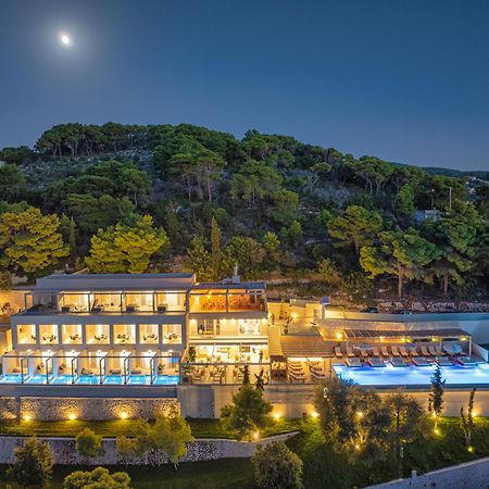 Myzith Luxury Suites Keri Екстер'єр фото