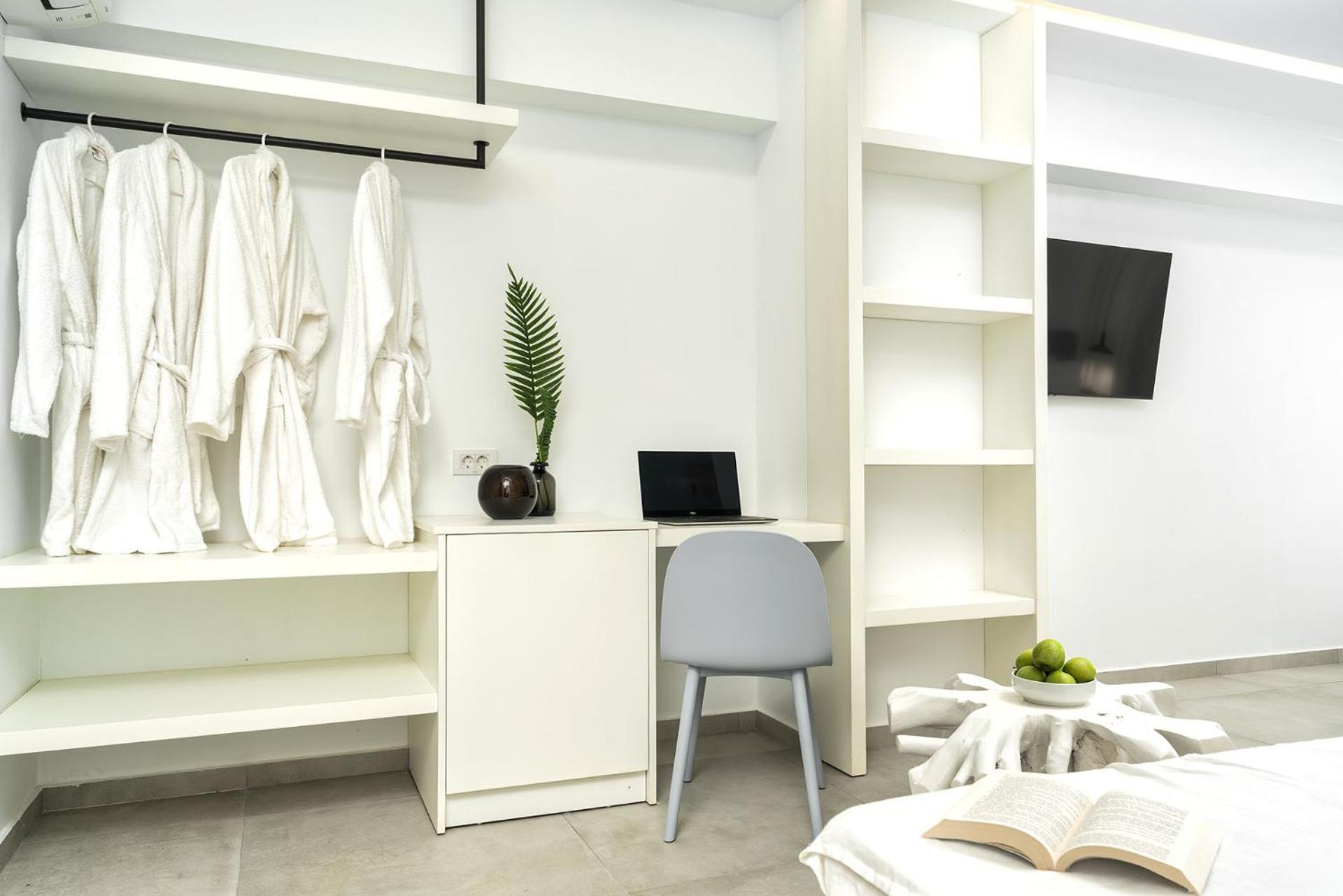 Myzith Luxury Suites Keri Екстер'єр фото
