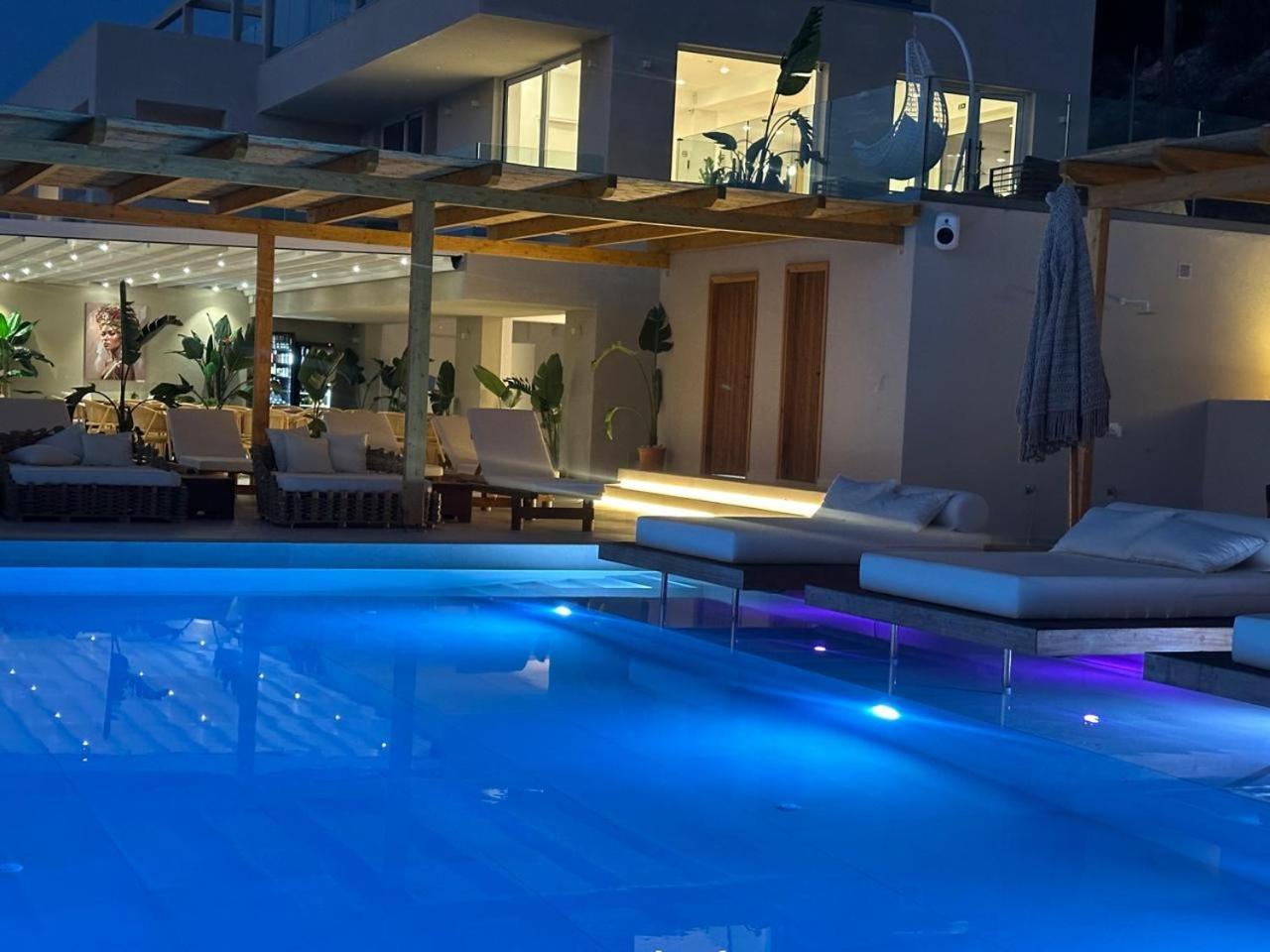 Myzith Luxury Suites Keri Екстер'єр фото
