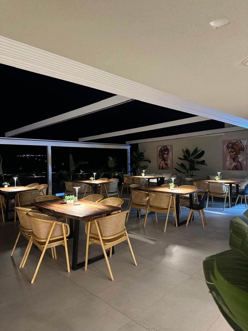 Myzith Luxury Suites Keri Екстер'єр фото