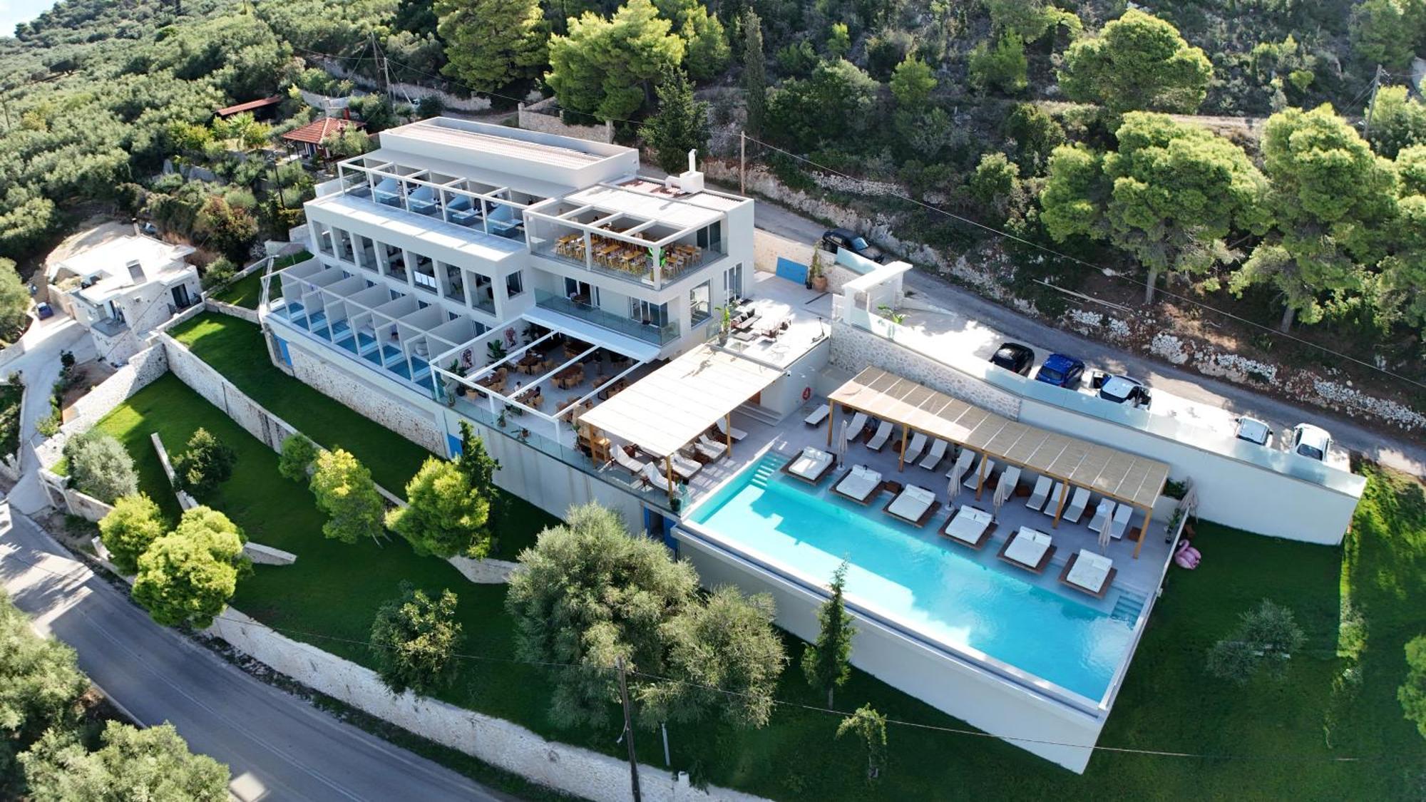 Myzith Luxury Suites Keri Екстер'єр фото
