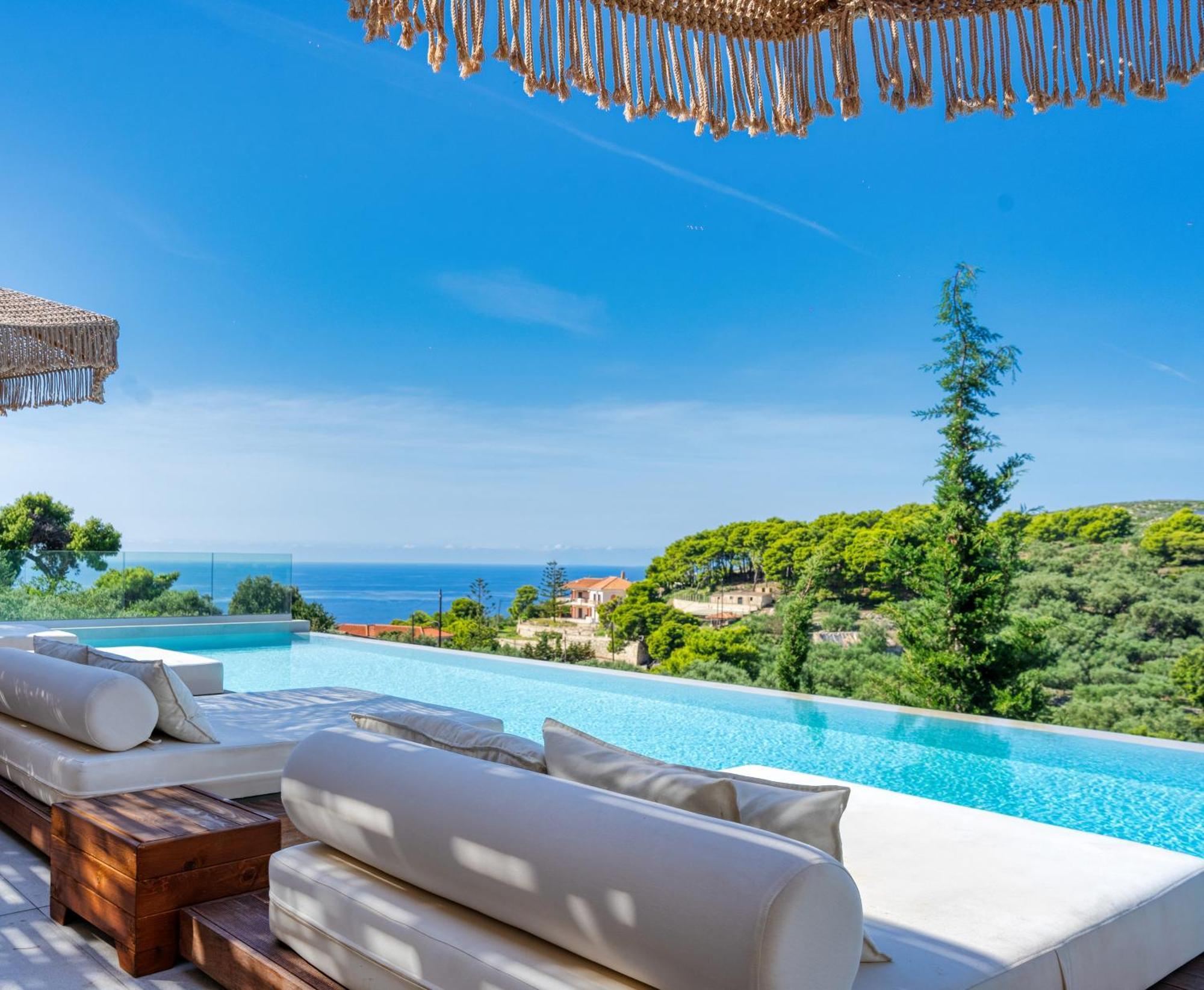 Myzith Luxury Suites Keri Екстер'єр фото