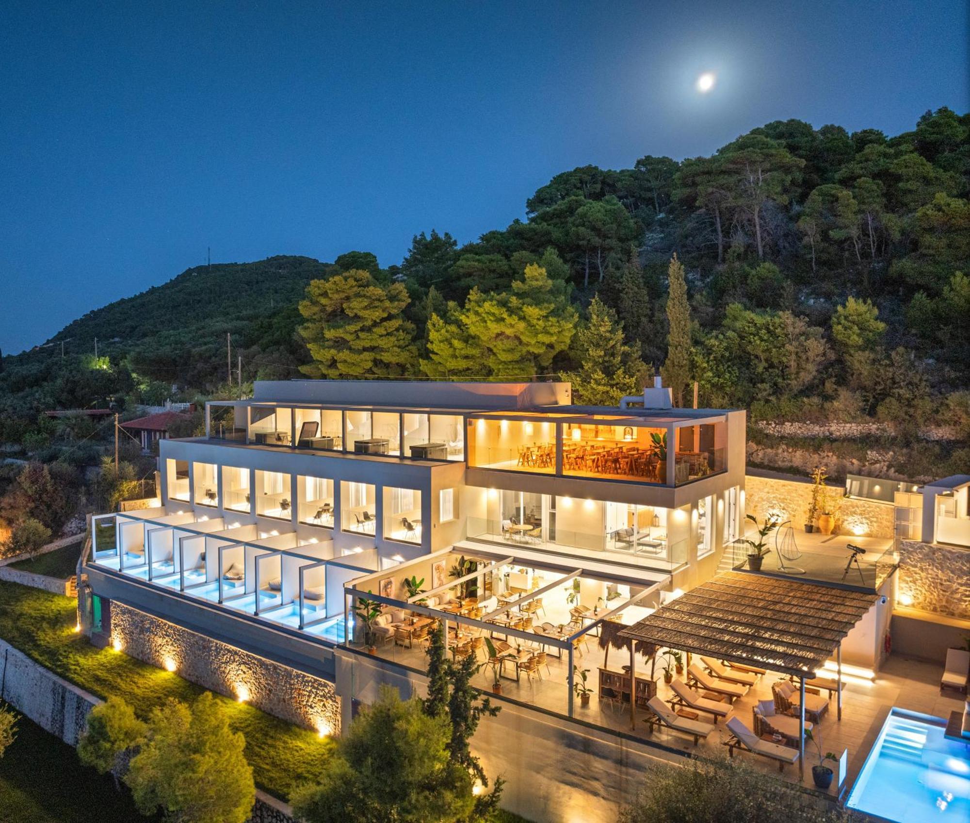 Myzith Luxury Suites Keri Екстер'єр фото