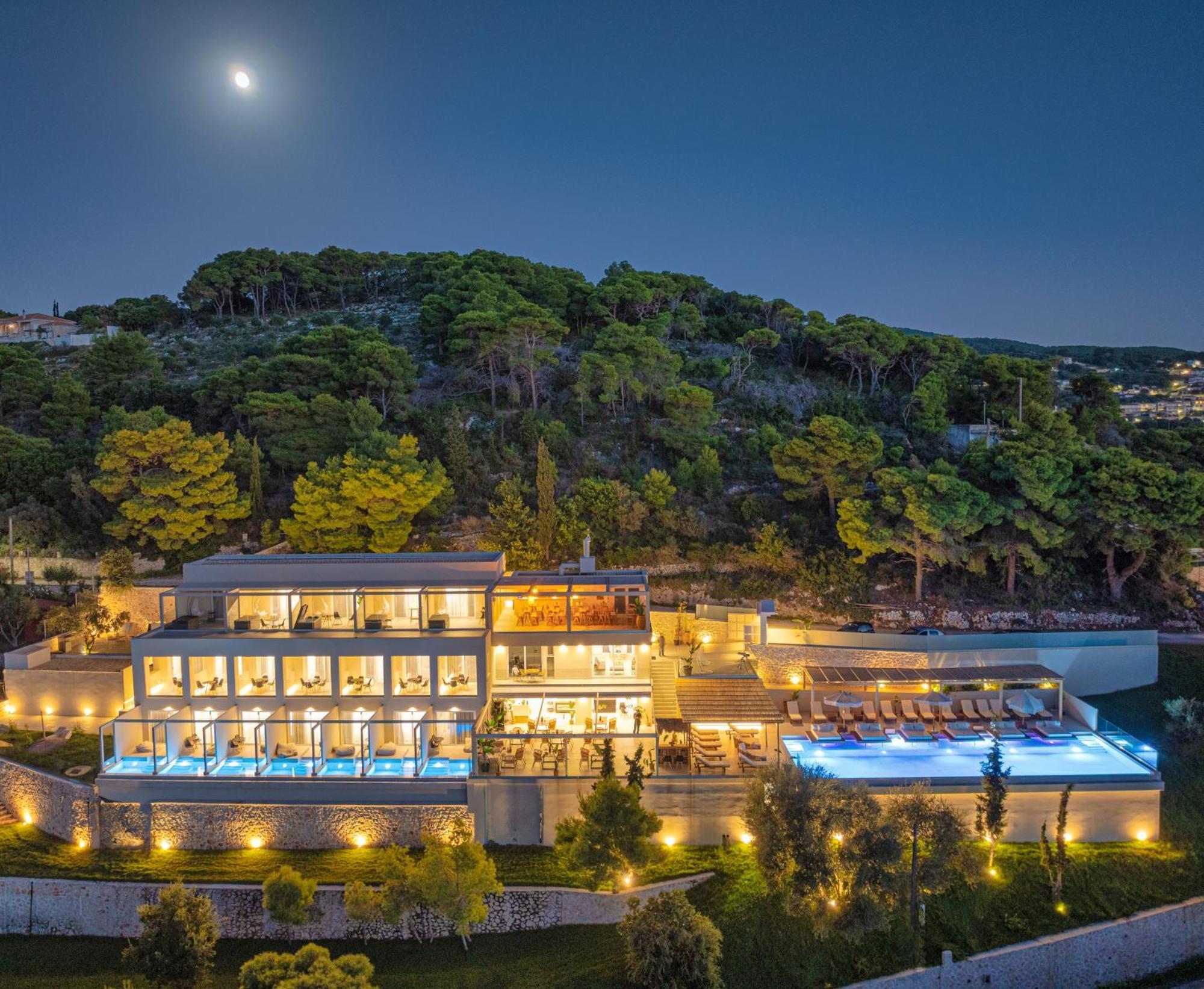 Myzith Luxury Suites Keri Екстер'єр фото