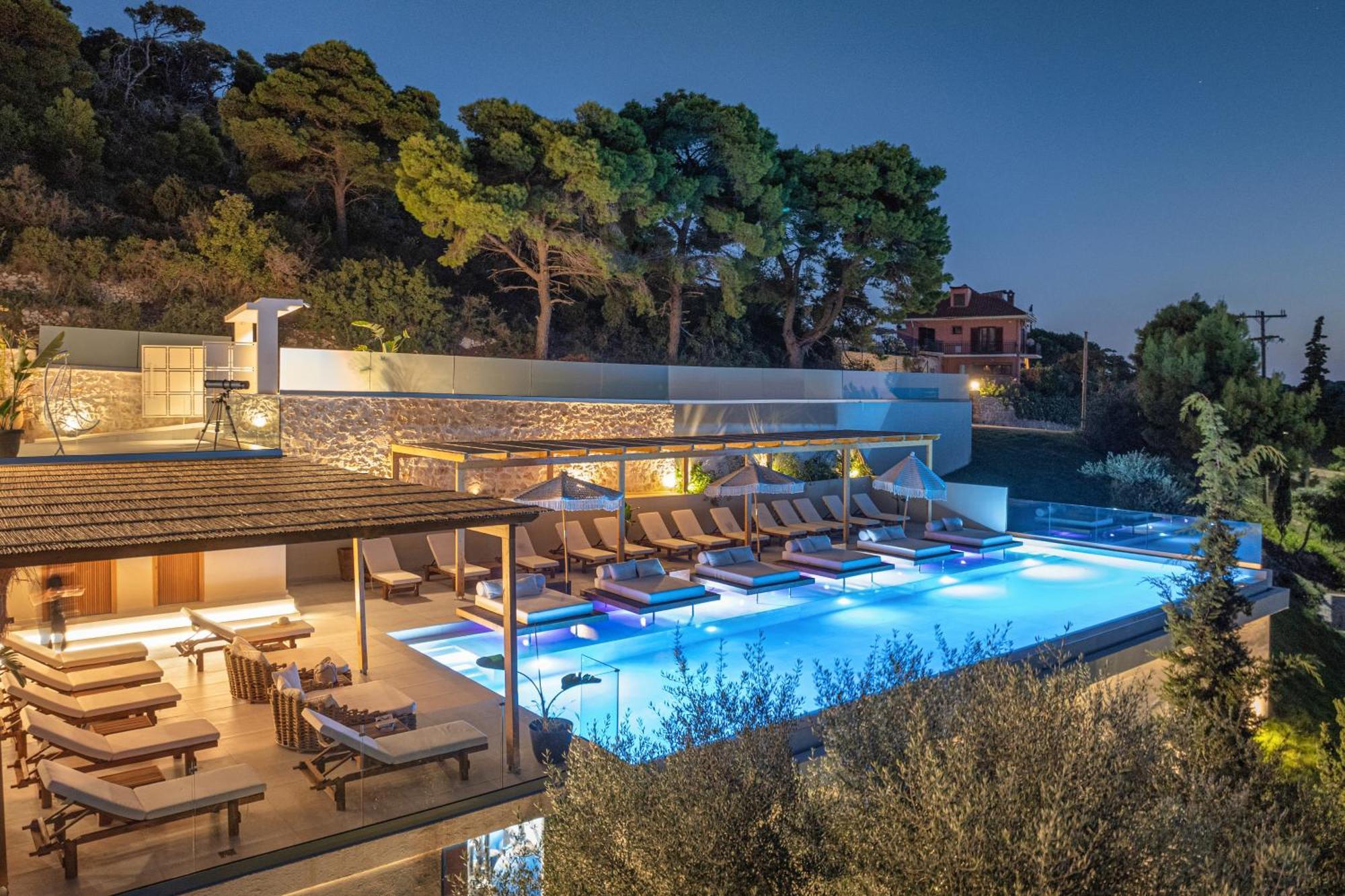 Myzith Luxury Suites Keri Екстер'єр фото