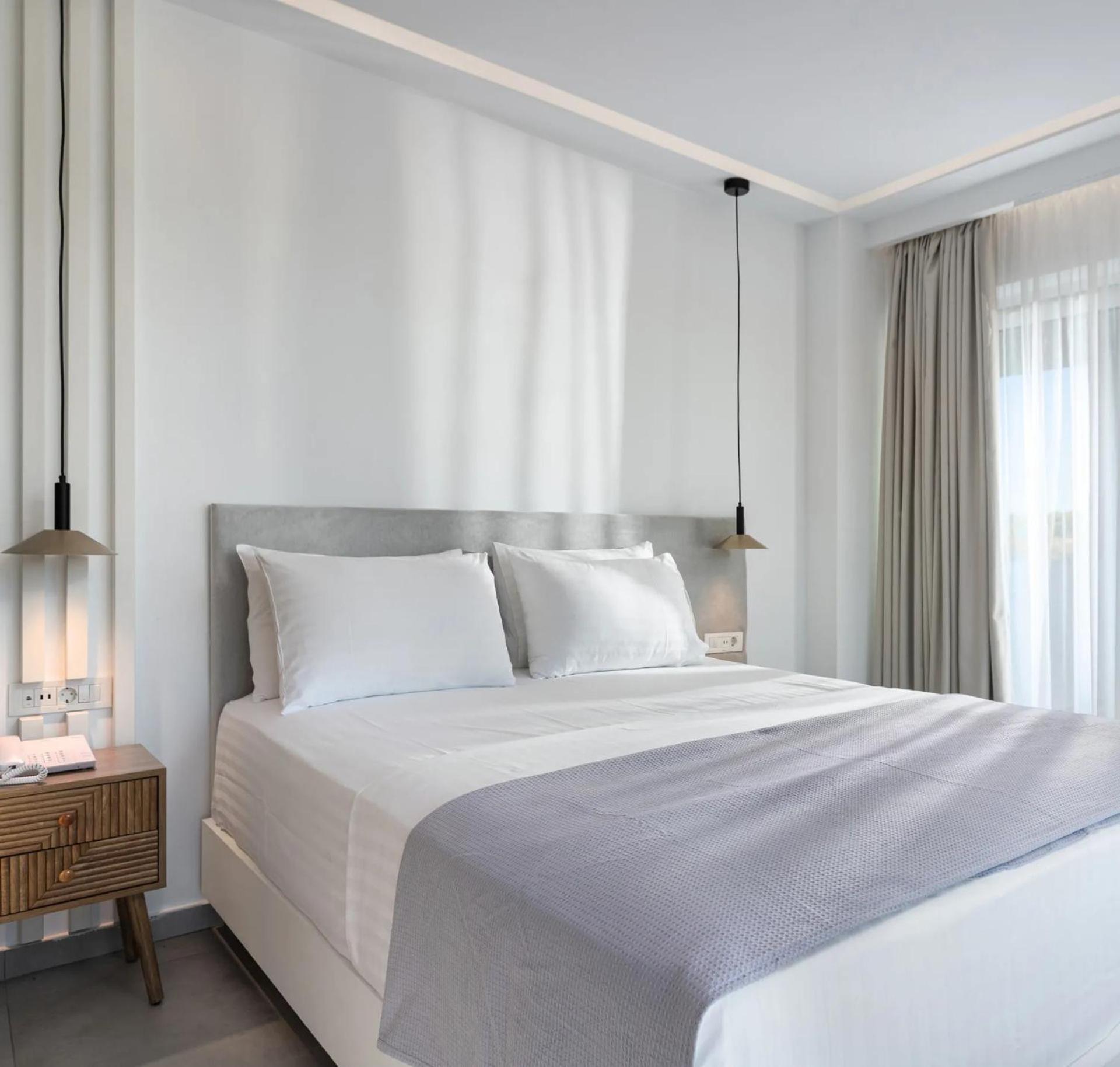 Myzith Luxury Suites Keri Екстер'єр фото