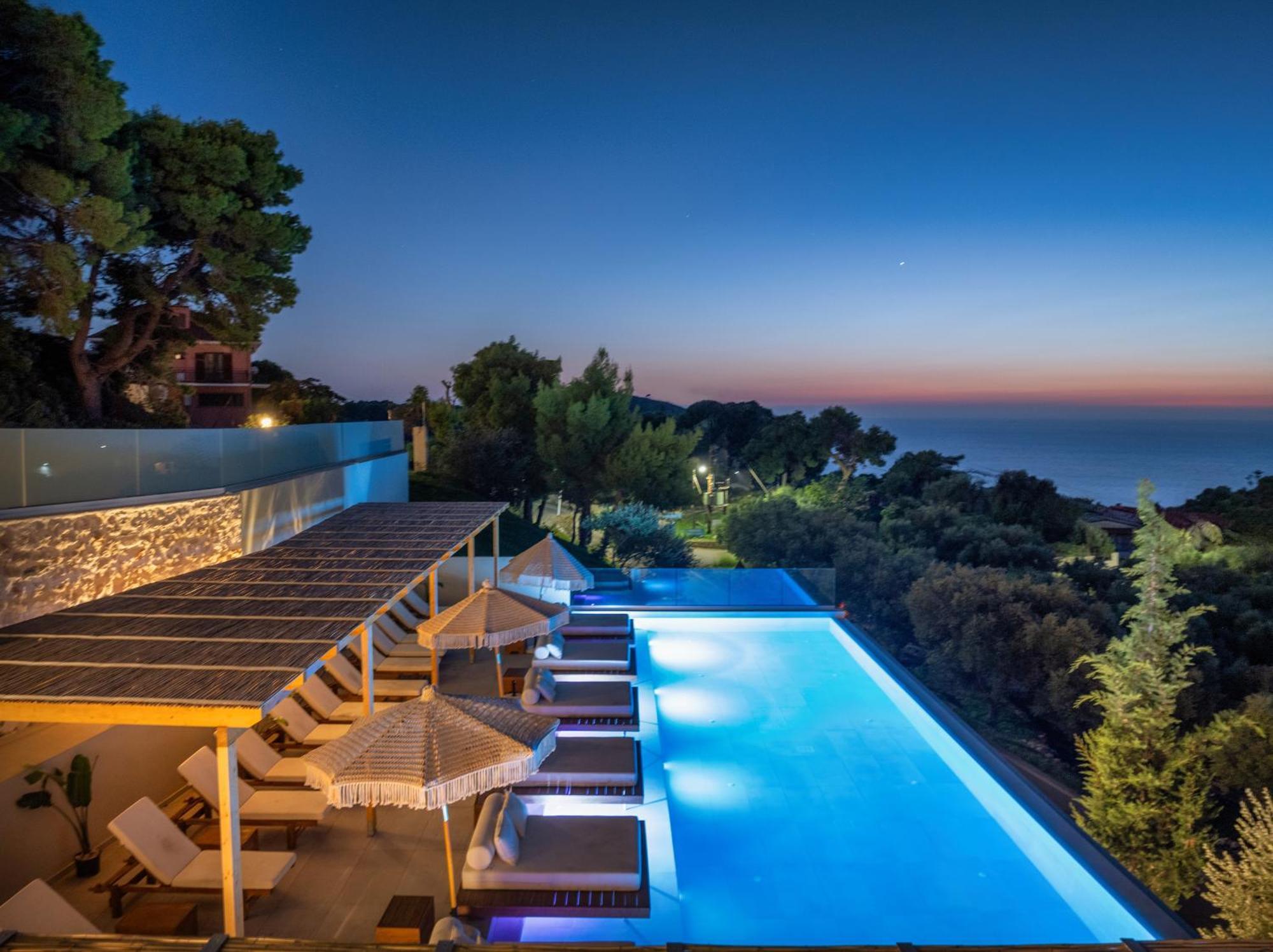 Myzith Luxury Suites Keri Екстер'єр фото